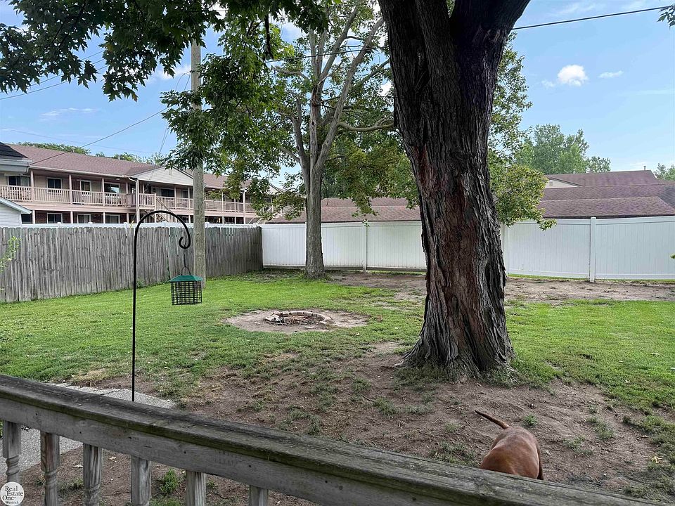 629 West Blvd, photo 18