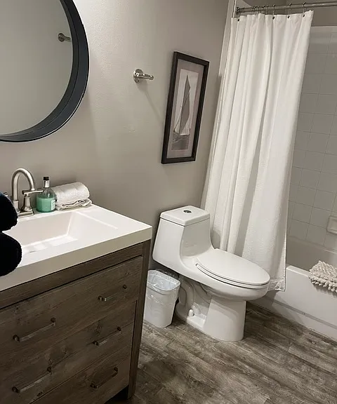 2060 Greenview Shores Blvd #310 — Photo 8