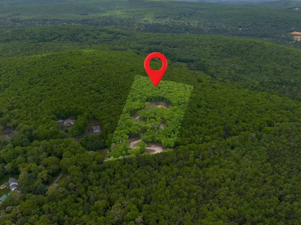 205 Cedar Swamp Rd, Monson, MA 01057