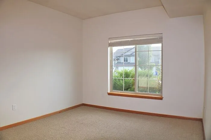460 Cameron Way #105 — Photo 13