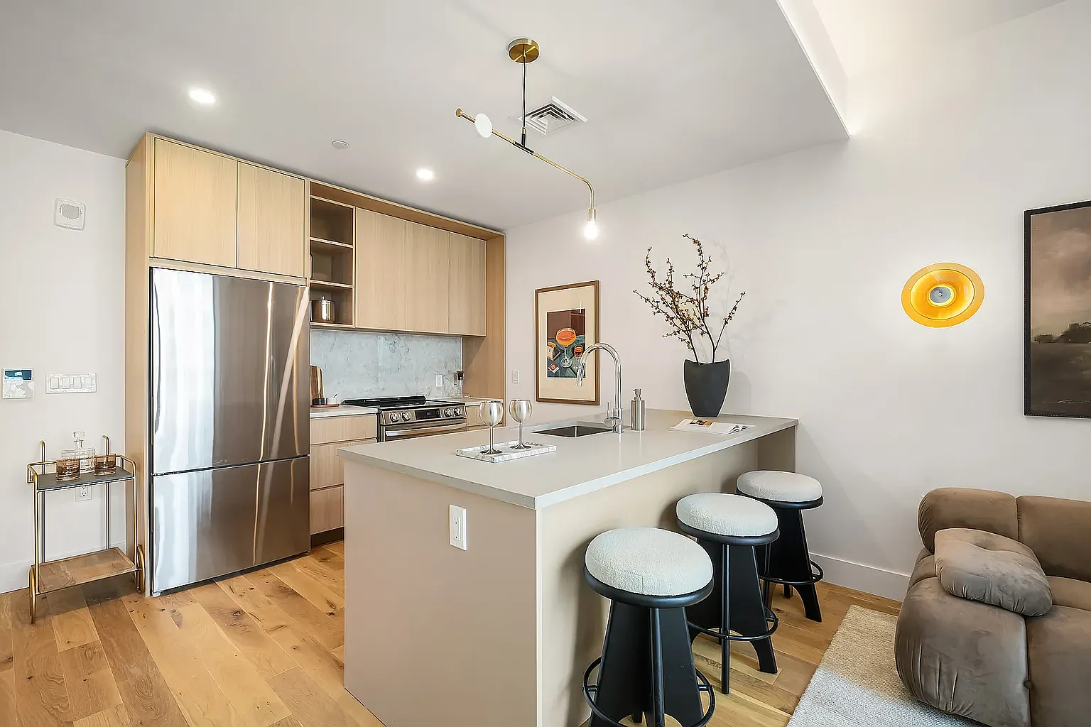 20 Rockwell Place — Photo 2