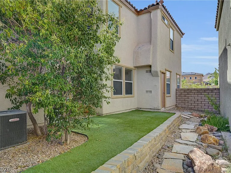 12052 Hathaway Pines Ln — Photo 45