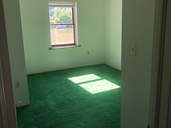 3rd image of 6552 1/2 Roosevelt Ave APT A