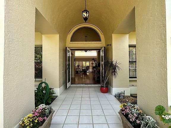 2nd image of 6620 N Woodridge Drive