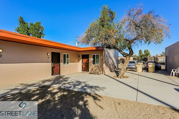 1st image of 6730 W Palmaire Ave #4