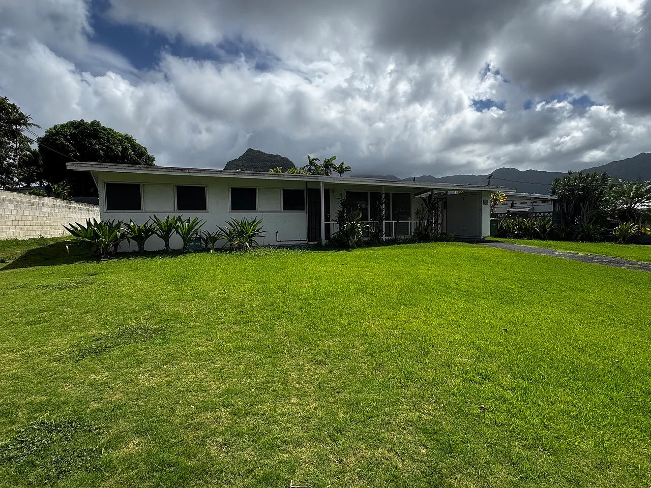 3 bed, 1456 sqft, $3,800 — Photo 1