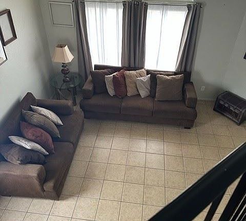 4th image of 518 Kristin Ln