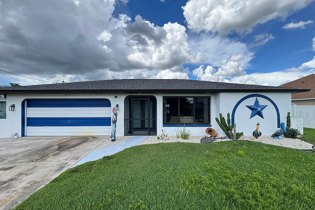 3 bed, 1375 sqft, $5,000 — Photo 1