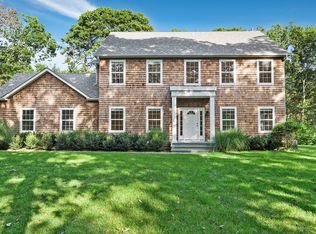 6 Missapoque Ct, Southampton, NY 11968