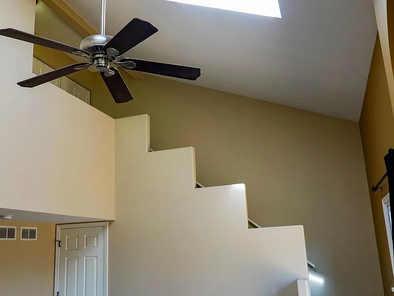 207 Shadybrook Ln — Photo 6