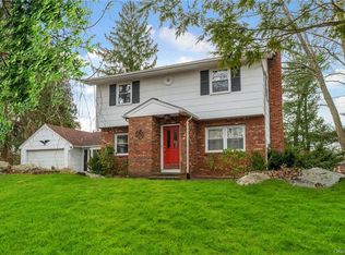 1 Meadow Dr, Armonk, NY 10504