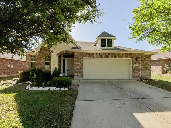 12029 Rowsley Ln, Burleson, TX 76028