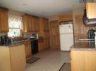 18020 Larchwood Ave, Cleveland, OH 44135