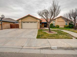 3762 W Avenue J12, Lancaster, CA 93536