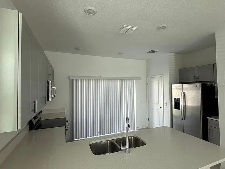 3240 Skyline Loop — Photo 8