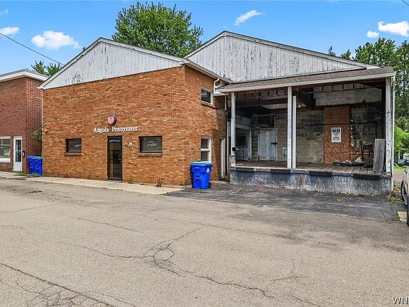 2nd image of 19 Center St