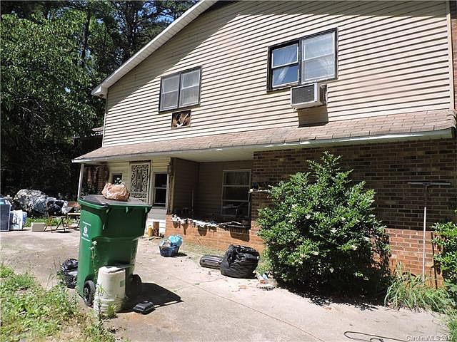 1st image of 1318 Breezewood Dr