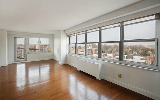 Sold by Nortrud Wolf Spero, LREB | media 45