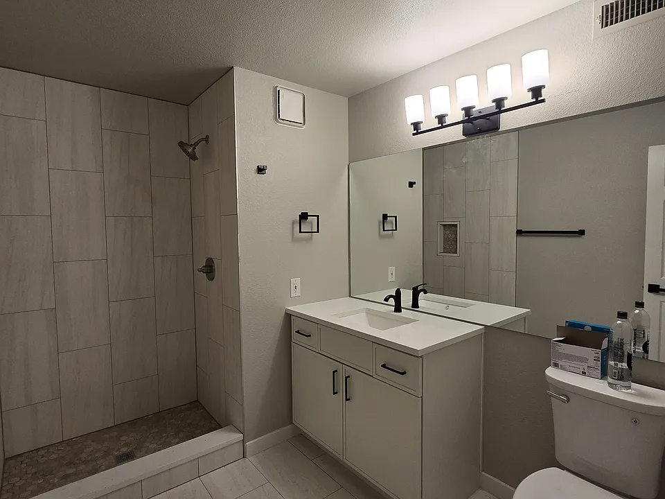 33 S Boulder Cir #109