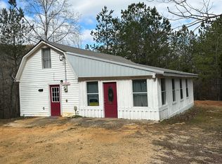 590 Burks Rd, Savannah, TN 38372