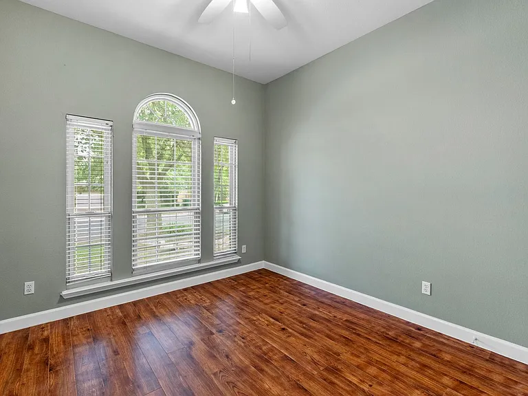 1310 Brighton Bend Ln — Photo 22
