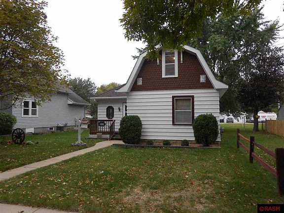 2nd image of 1221 N Jefferson St