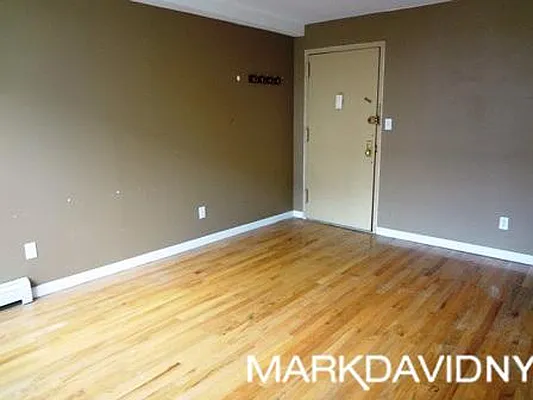 Rented by Mark David | media 35