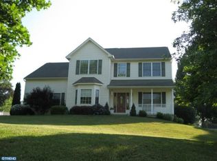 194 Horseshoe Ln, Coatesville, PA 19320