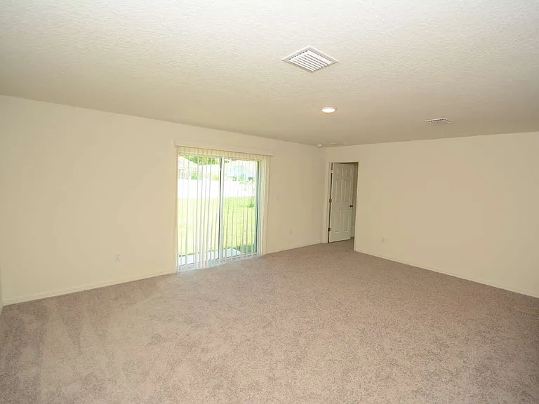 11 Roxland Ln — Photo 17
