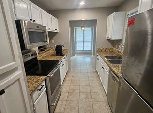 6107 Fernwood Dr, Arlington, TX 76001
