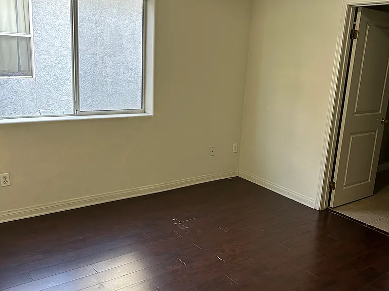 8800 Etiwanda Ave #8 — Photo 14