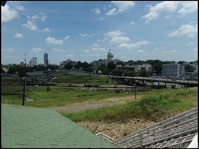 105 S Battery St #B — Photo 14