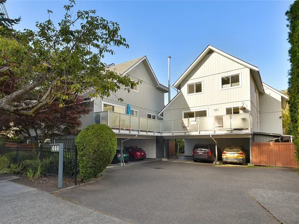 444 Michigan St #2, Victoria, BC V8V 1R5