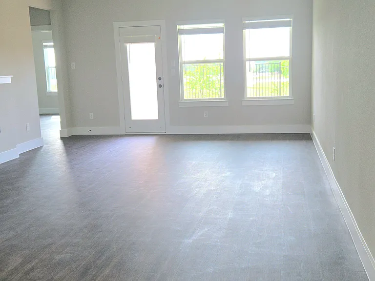 701 Valley Pines Dr — Photo 8