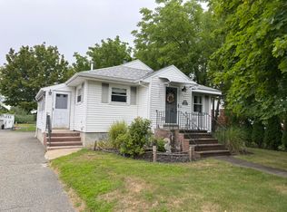 11 Eden Glen Ave, Danvers, MA 01923