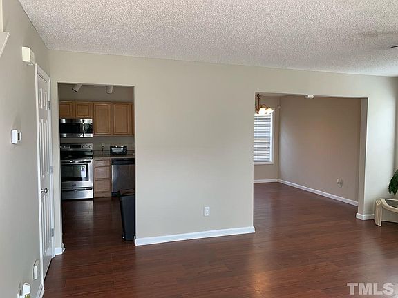 5th image of 3705 Glennstone Dr