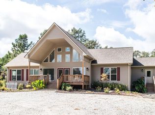 37 County Farm Rd Ext, Toccoa, GA 30577