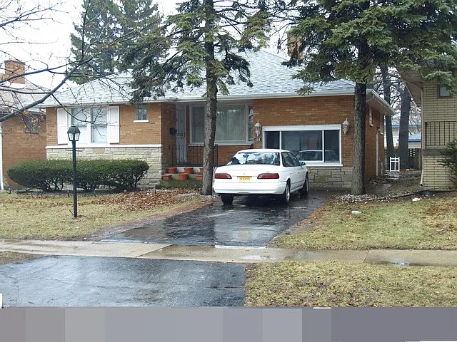659 Yates Ave photo 1