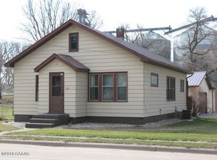 119 W Division St, Elbow Lake, MN 56531