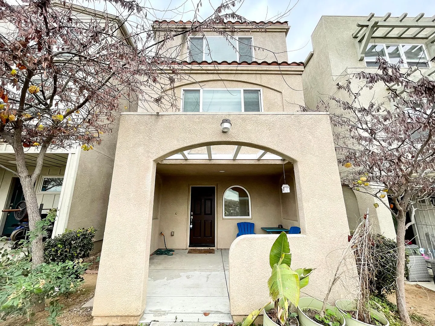 Spacious 3-Bedroom Home in Convenient Lincoln Park Location — Photo 1