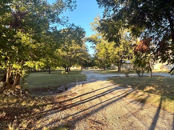 3rd image of 180 County Road 148