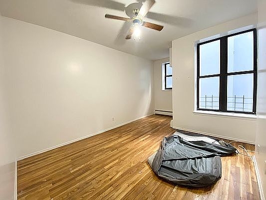 4th image of 539 Lenox Ave #3F