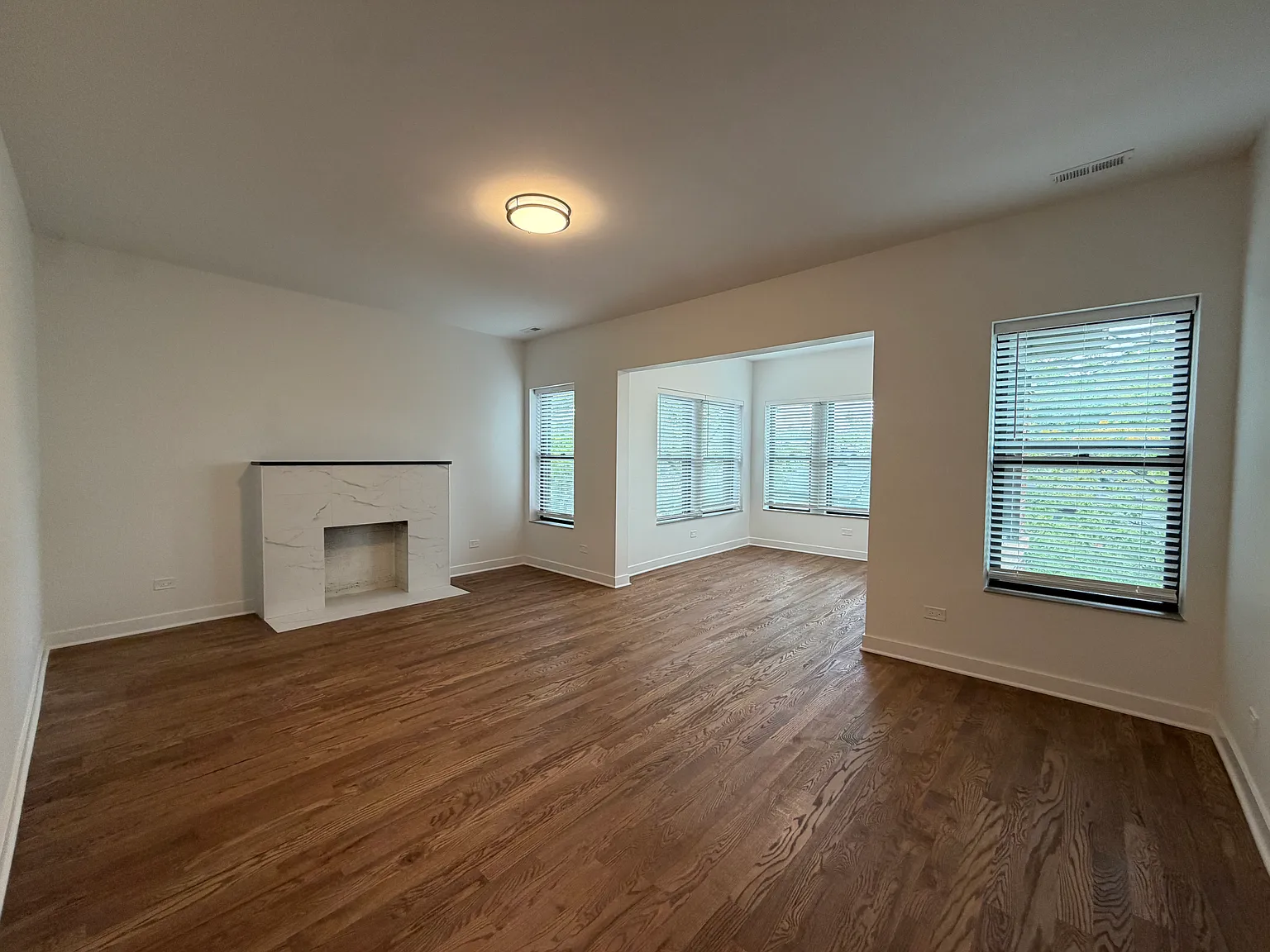 3 bed, 1450 sqft, $2,900 — Photo 3
