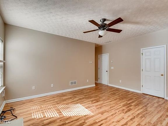 4th image of 521 Quinn Dr