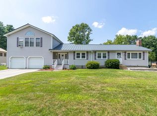 11 Broken Ground Dr, Concord, NH 03301