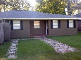 1102 S Chestnut St, Hammond, LA 70403