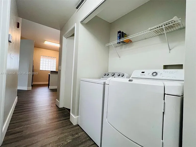 6944 SW 39th St #B203 — Photo 13