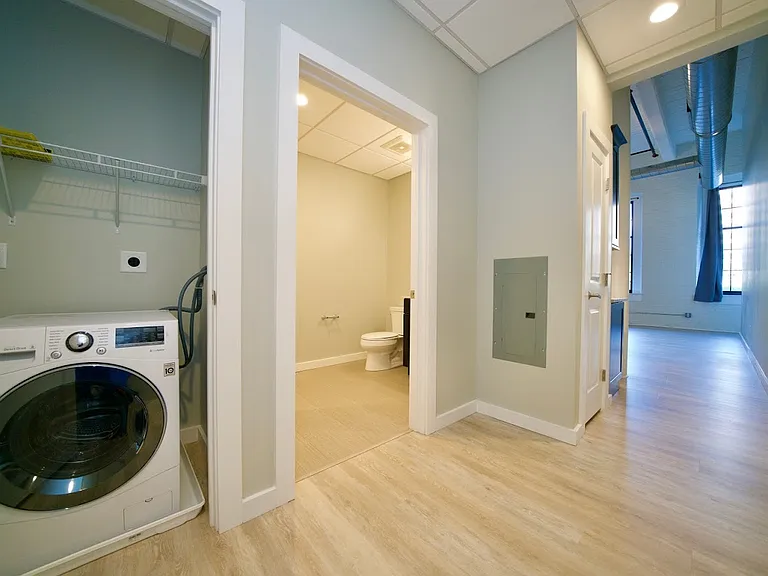 28 High St — Photo 45