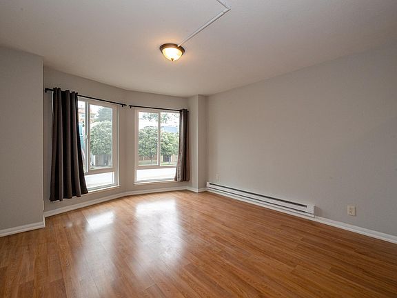 5th image of 7233 Geary Blvd #1