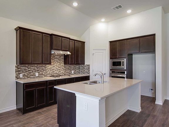 2nd image of 2960 Warwick Park